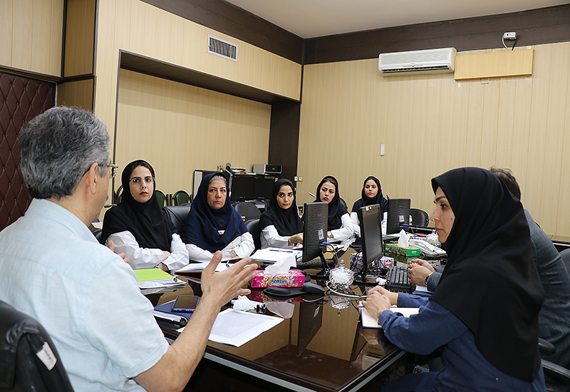 بازدید دکتر هاشمی