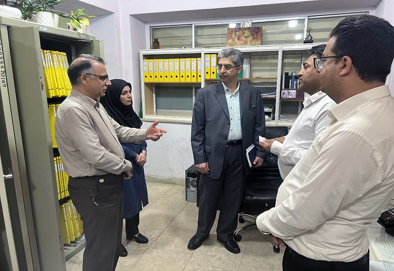 بازدید دکتر هاشمی