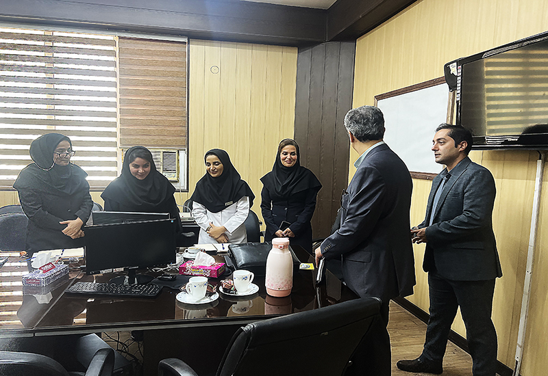 بازدید دکتر هاشمی