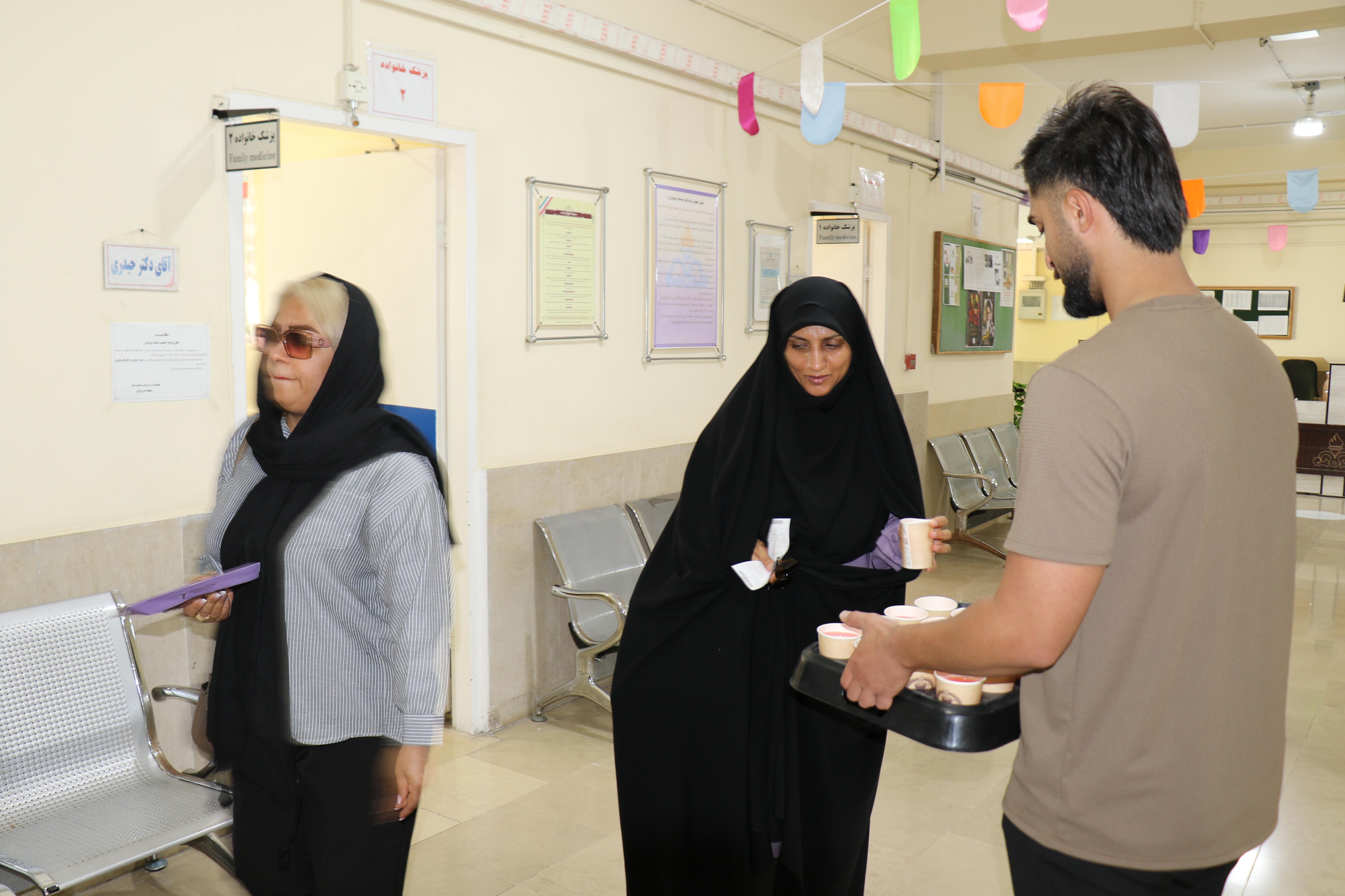 غدیر توزیع شیرینی