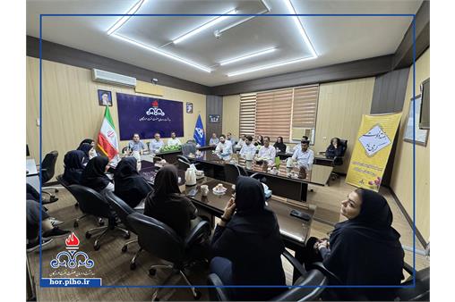 گزارش تصویری/ همزمان با میلاد پیامبر اکرم(ص) آیین گرامیداشت هفته دولت برگزار شد.